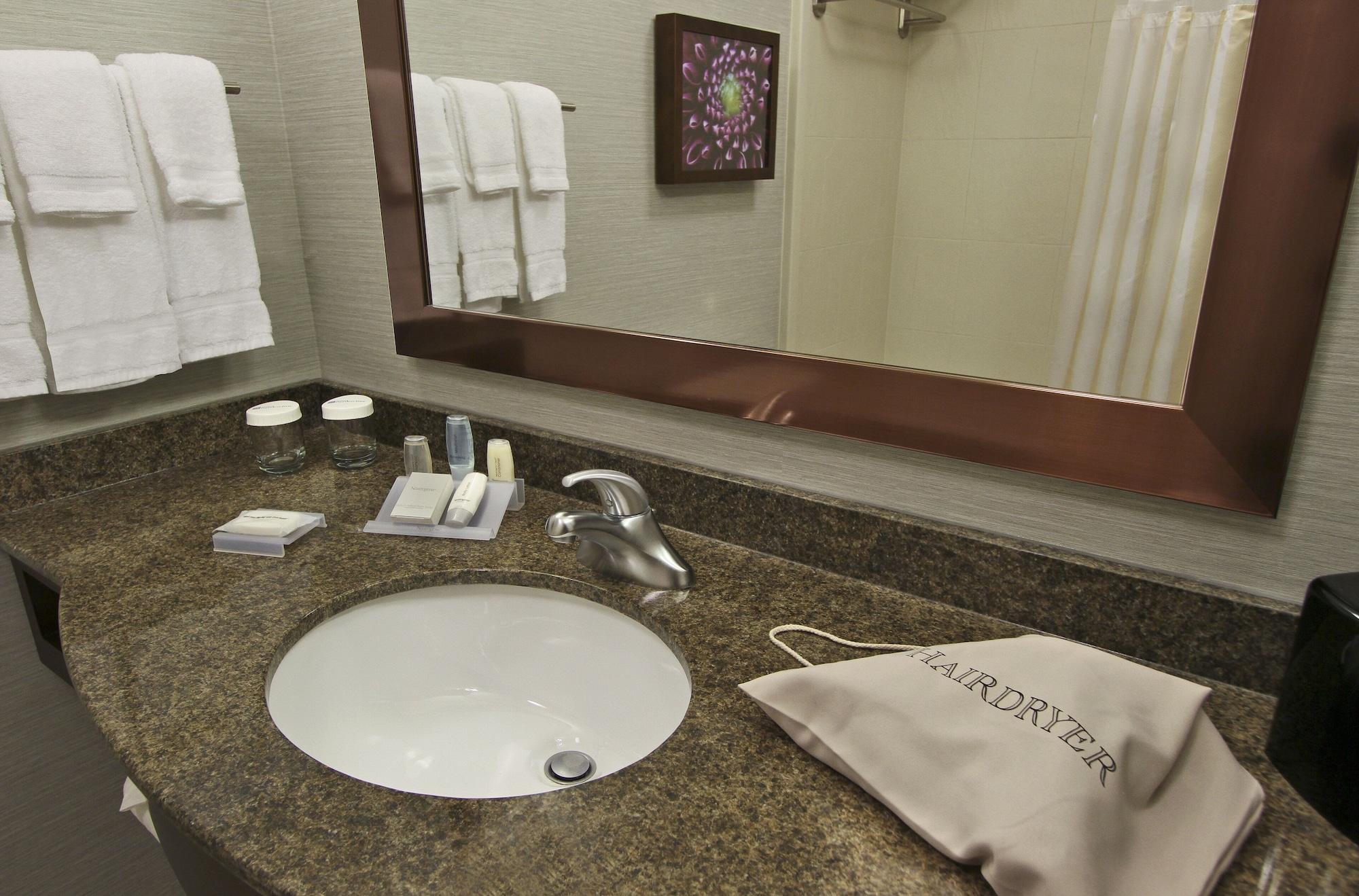 Hilton Garden Inn Covington/Mandeville Pokój zdjęcie