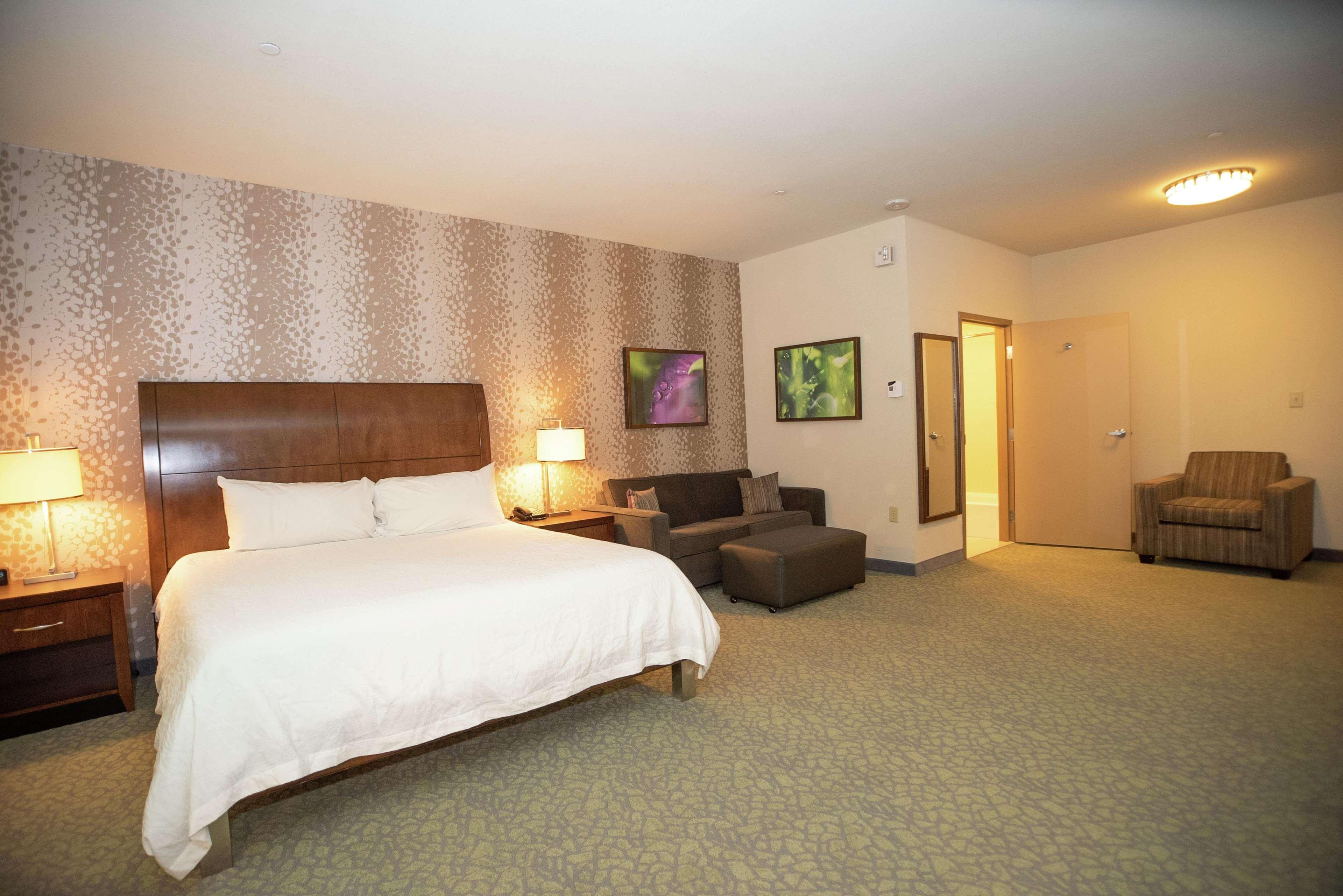 Hilton Garden Inn Covington/Mandeville Zewnętrze zdjęcie