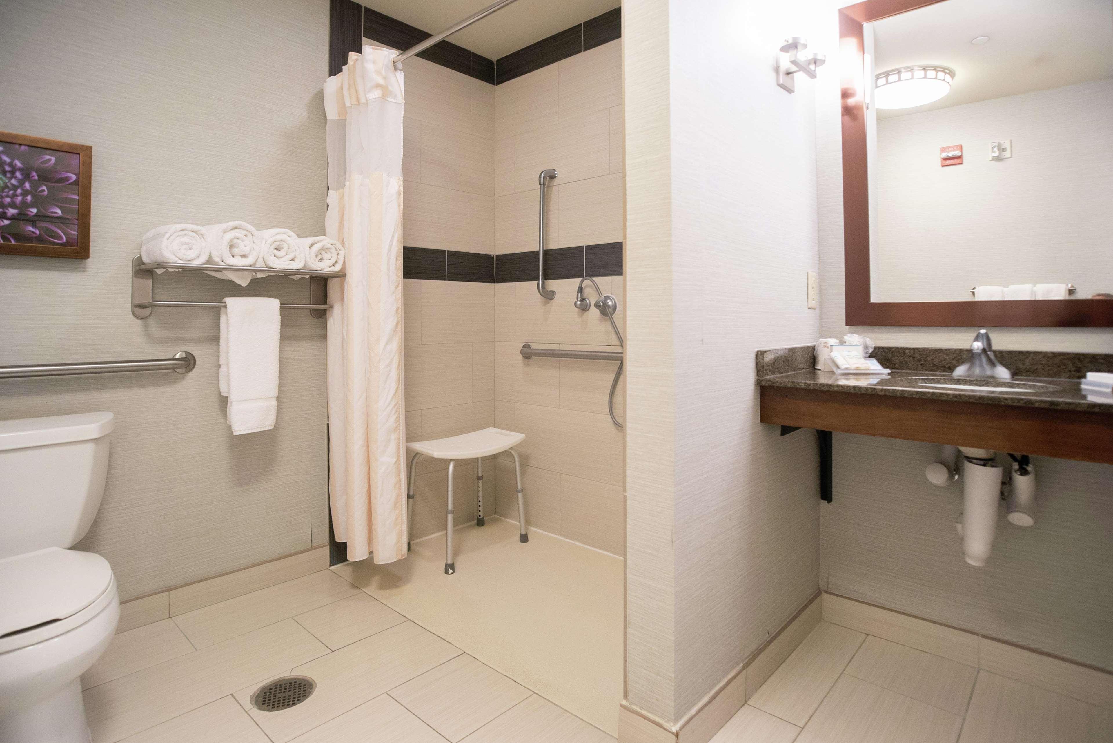 Hilton Garden Inn Covington/Mandeville Zewnętrze zdjęcie