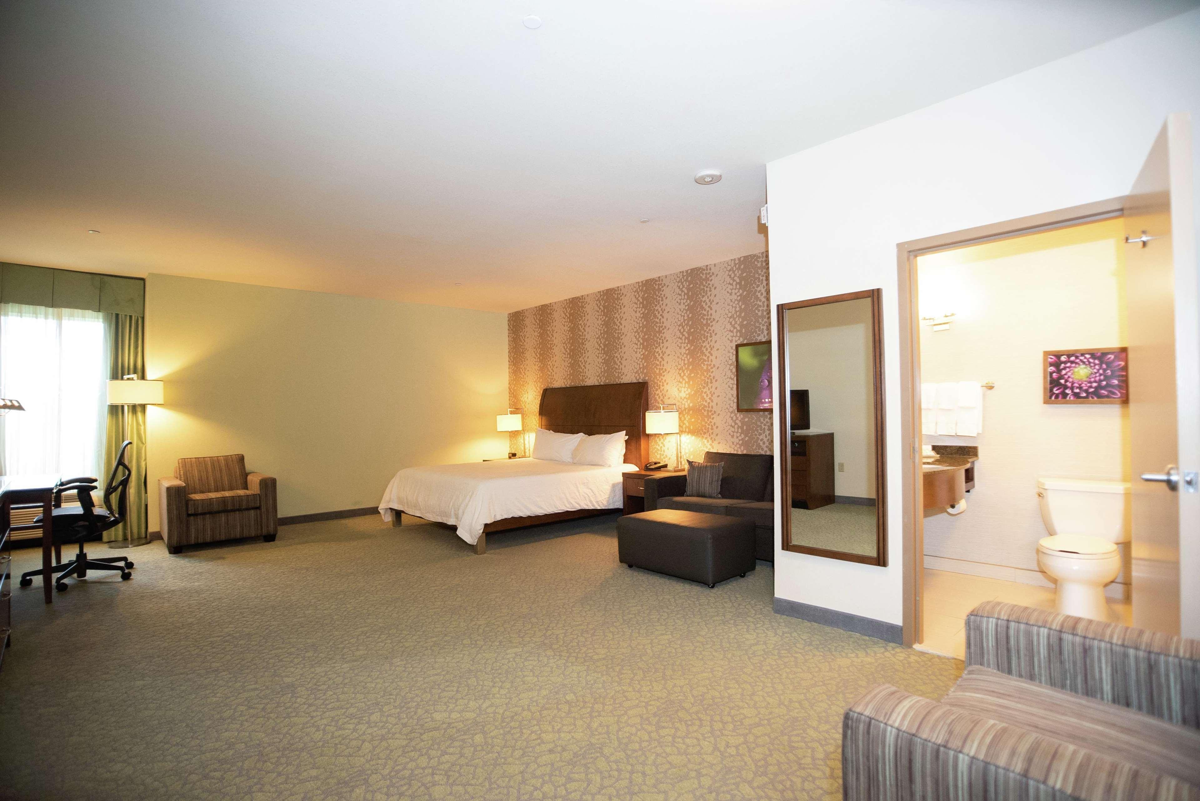 Hilton Garden Inn Covington/Mandeville Zewnętrze zdjęcie
