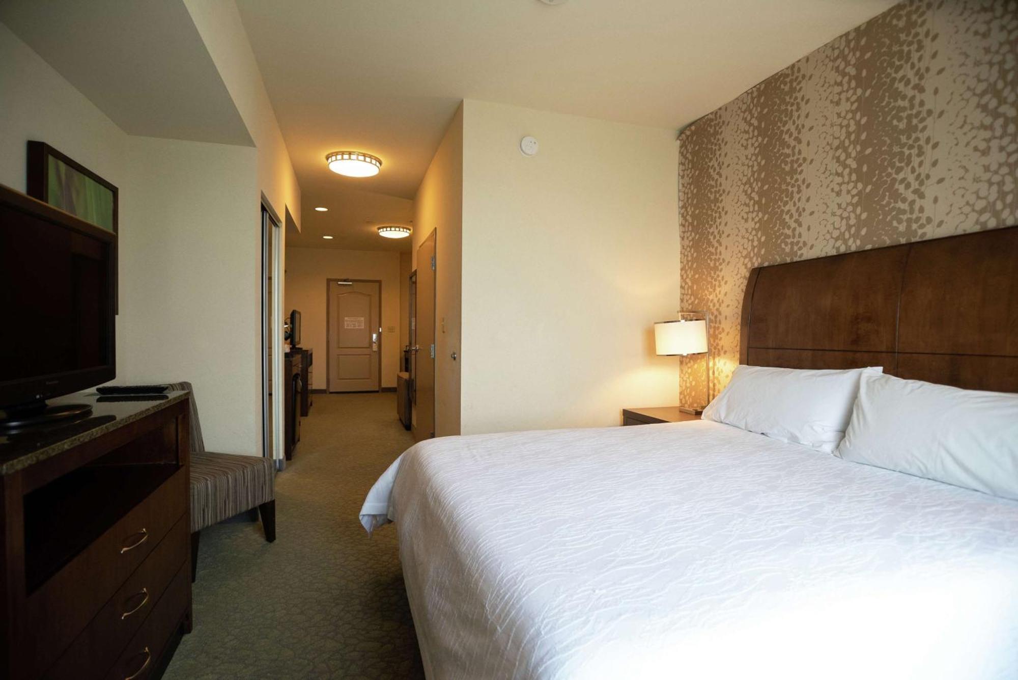 Hilton Garden Inn Covington/Mandeville Zewnętrze zdjęcie